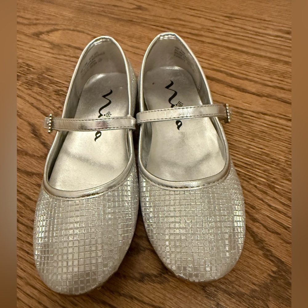 WALLY by Nina Shoes, a dazzling girls ballet flat